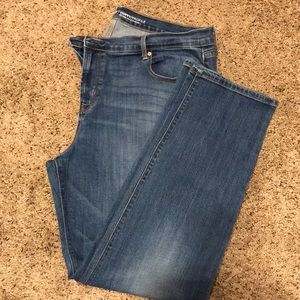 Old Navy Curvy Profile Mid-Rise skinny jeans